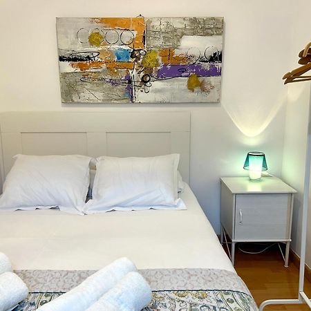 Apartment Carrer D'Olesa Barselona Dış mekan fotoğraf