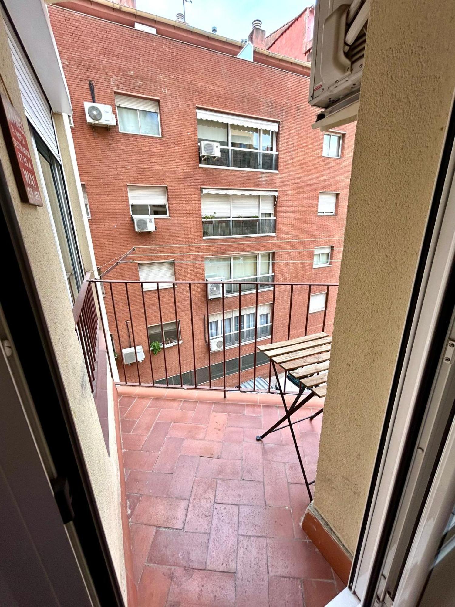 Apartment Carrer D'Olesa Barselona Dış mekan fotoğraf