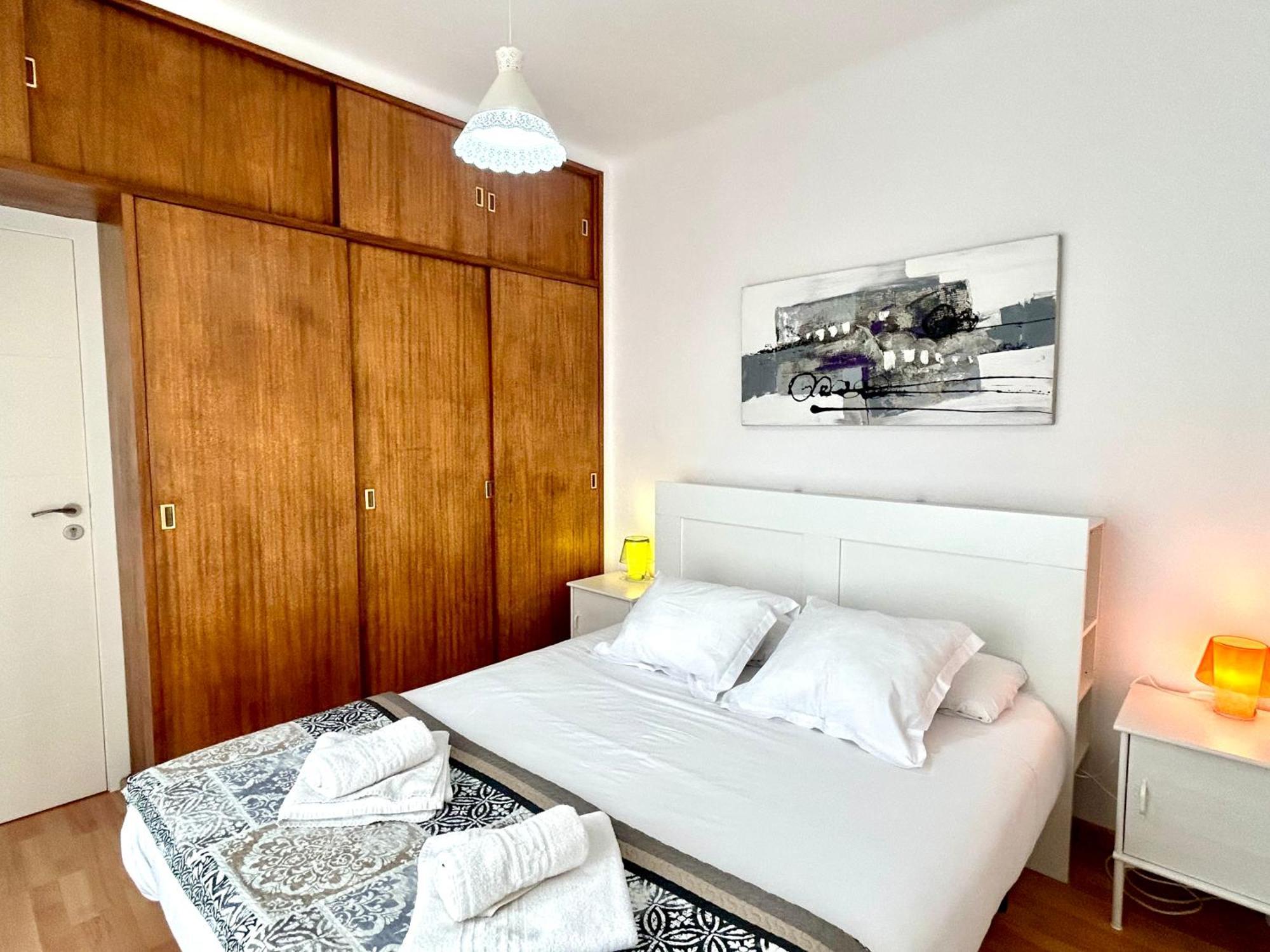 Apartment Carrer D'Olesa Barselona Dış mekan fotoğraf